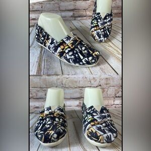 Tom’s mens faces size 14 NEW